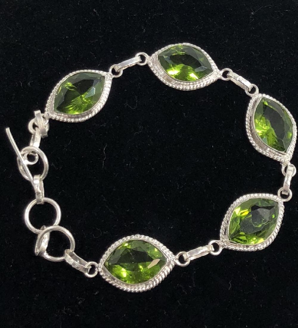 ELEGANT MARQUIS CUT 14CT PERIDOT LADIES BRACELET (1 of 1)