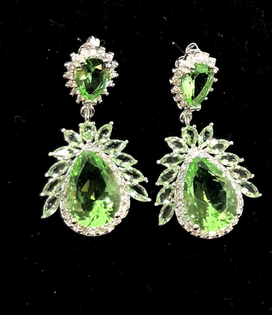 PRETTY GREEN TSAVORITE GARNET STERLING EARRINGS (1 of 1)