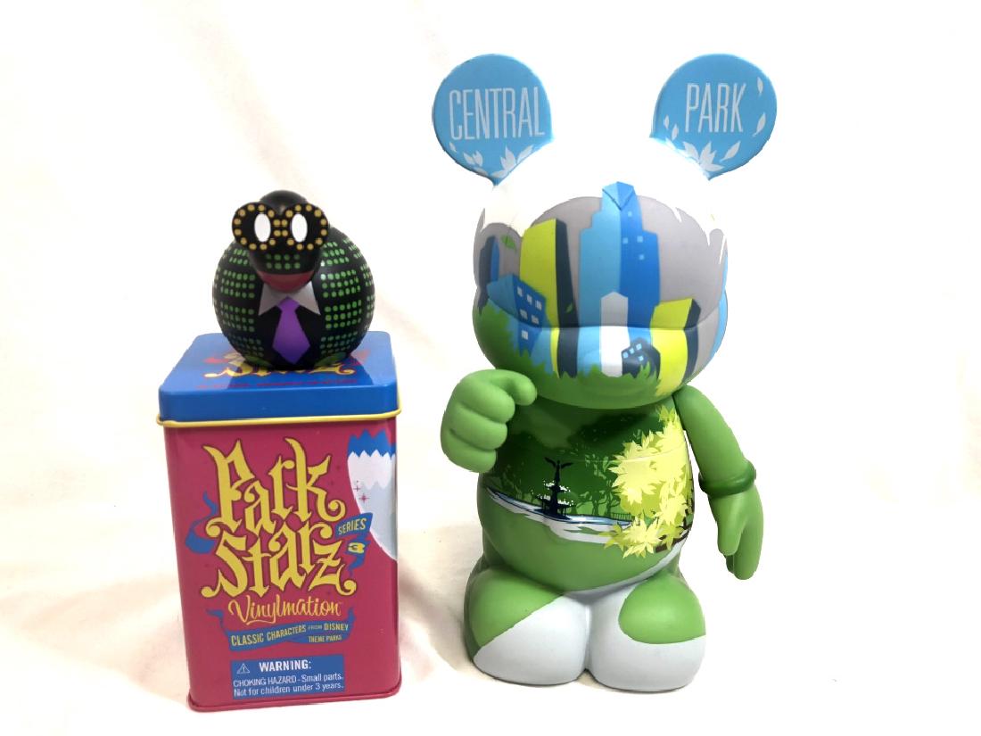 LOT OF 2 DISNEY VINYLMATION COLLECTIBLE FIGURINES: "CENTRAL PARK AND PARK STARZ"/MINT CONDITION
