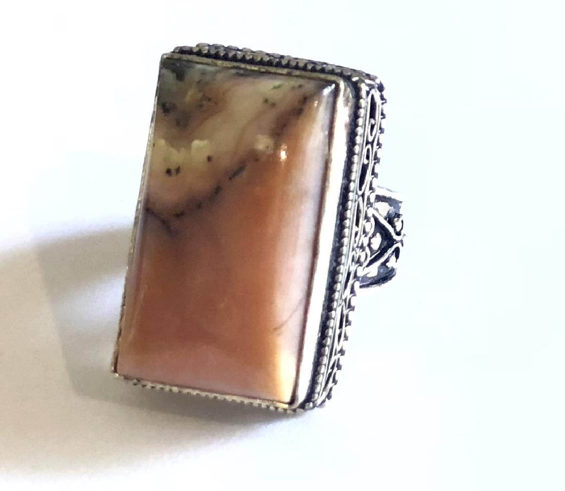 LOVELY LADIES 9CT SMOOTH PINK JASPER GEMSTONE RING (1 of 1)