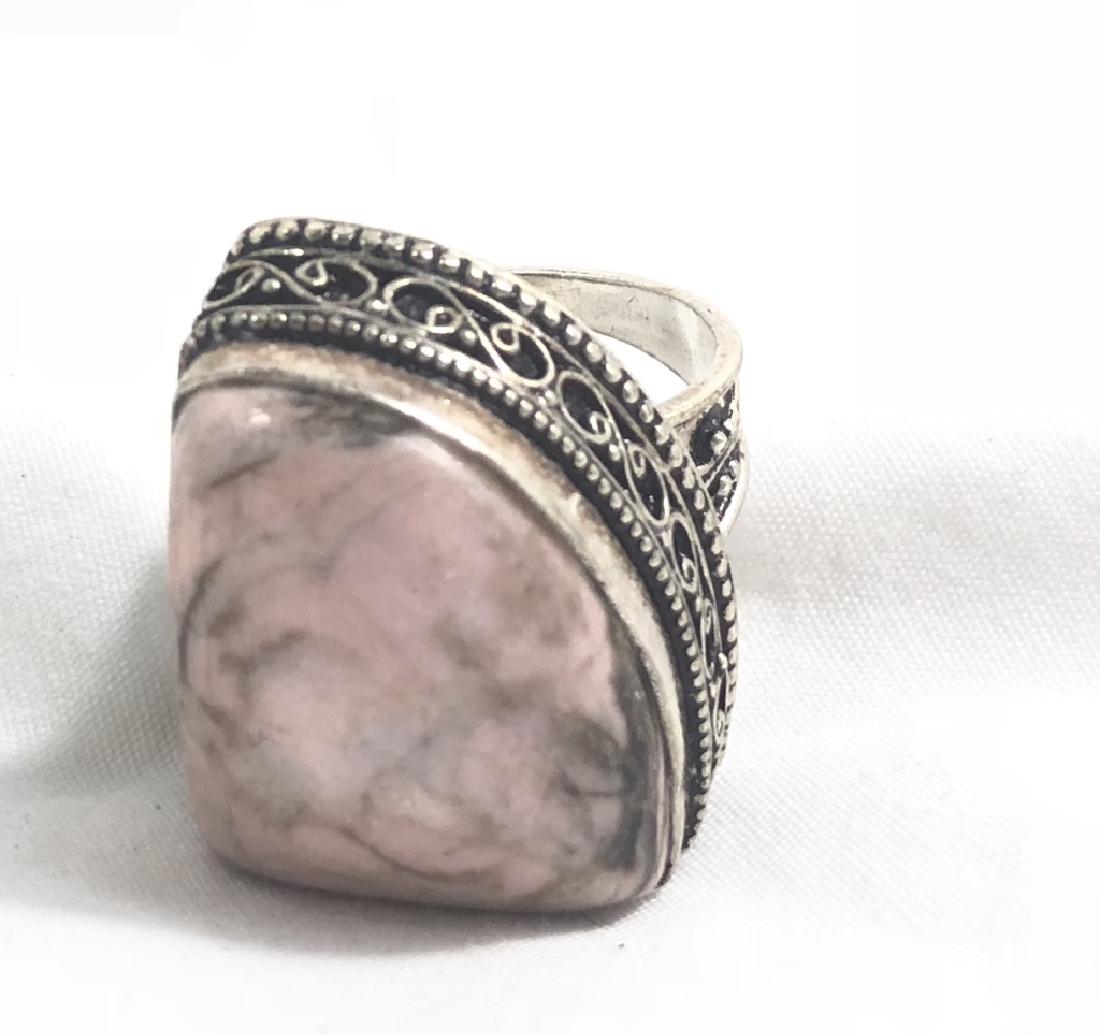 STERLING SILVER PINK POLISHED 8CT AGATE RING (1 of 1)