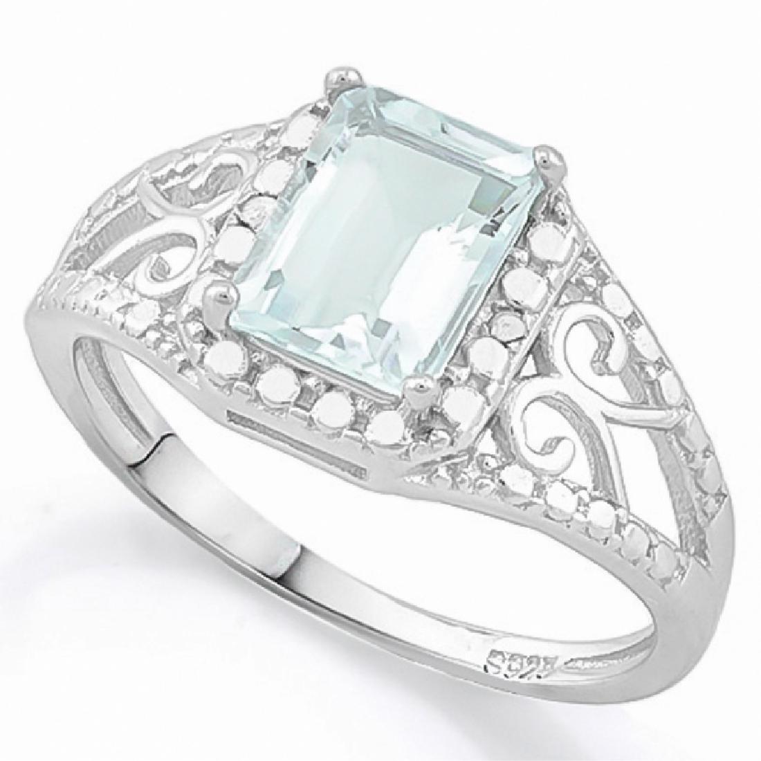 SHIMMERING EMERALD CUT 1CT AQUAMARINE GEM RING (1 of 1)