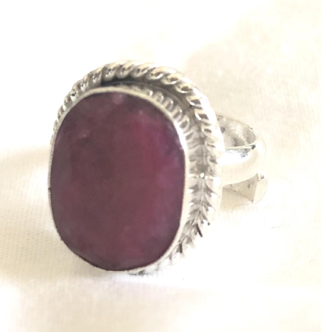 FACETED 6CT RUBY CORUNDUM GEMSTONE RING (1 of 1)