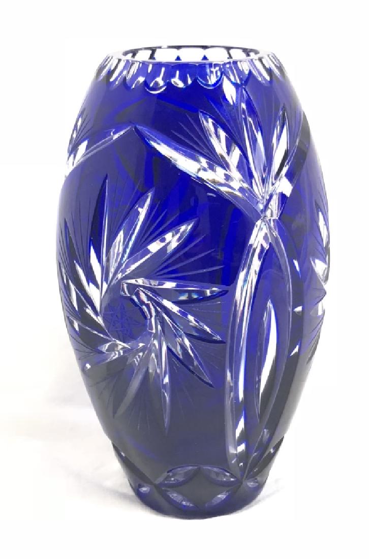 BEAUTIFUL BRIGHT BLUE CZECH CUT CRYSTAL VASE (1 of 1)