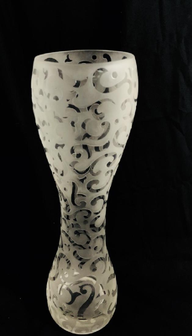 LOVELY VINTAGE FROSTED EMBOSSED DECO GLASS VASE (1 of 1)