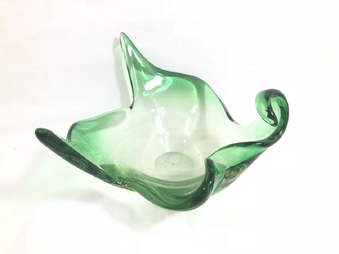 RETRO GREEN ART GLASS FOLDED DECO BOWL (1 of 1)