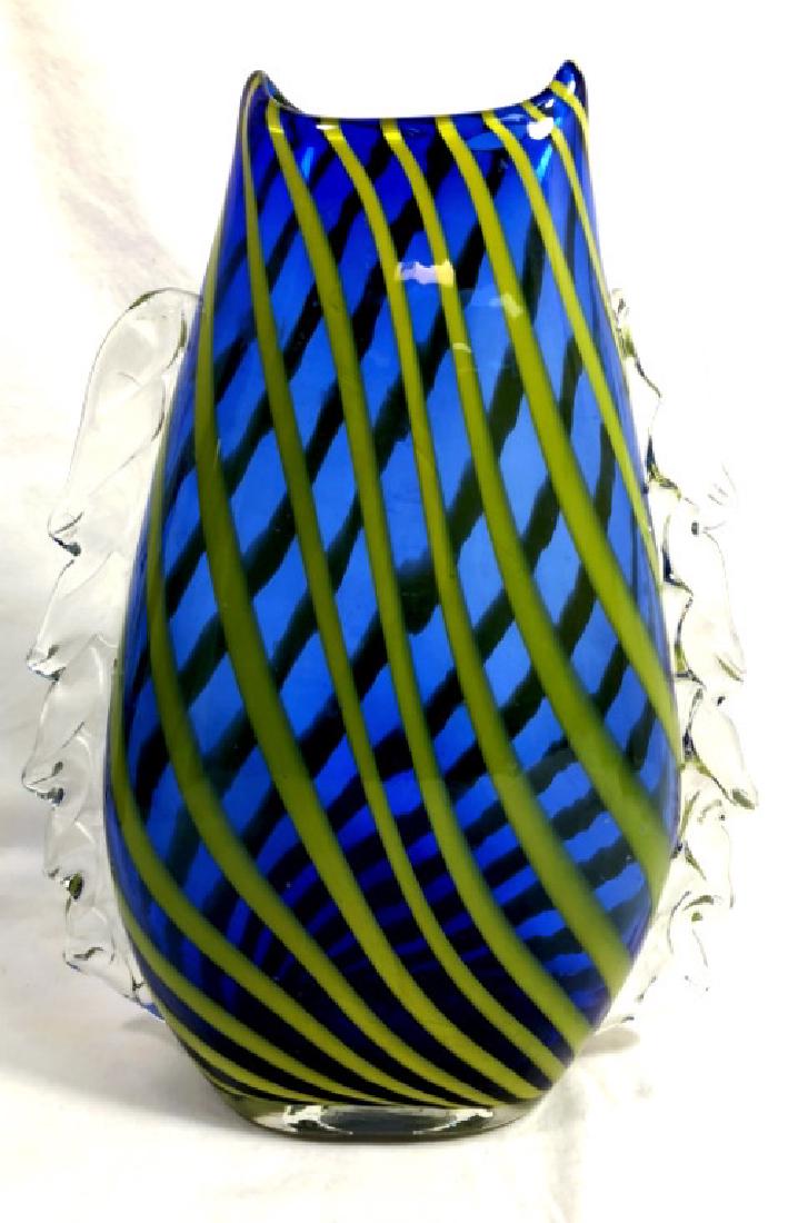 GORGEOUS YELLOW PULLED LINES COBALT MURANO VASE (1 of 1)