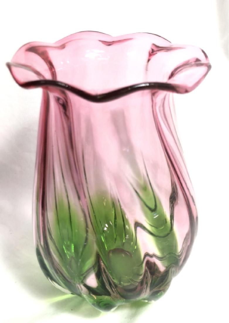 PRETTY PINK TO GREEN RUFFLE TOP VASE (1 of 1)