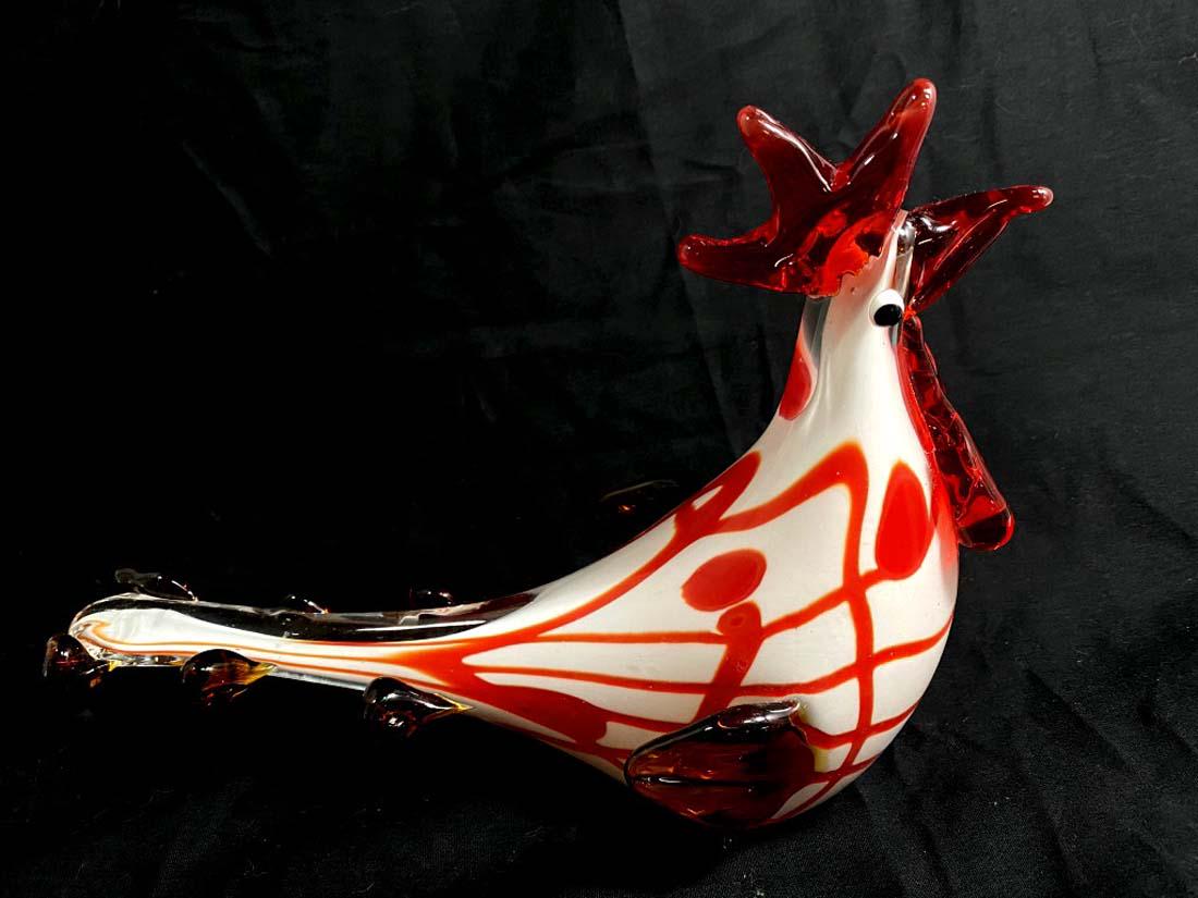 OUTSTANDING RED/WHITE ABSTRACT ART GLASS ROOSTER: 10"L X 8"H MINT CONDITION