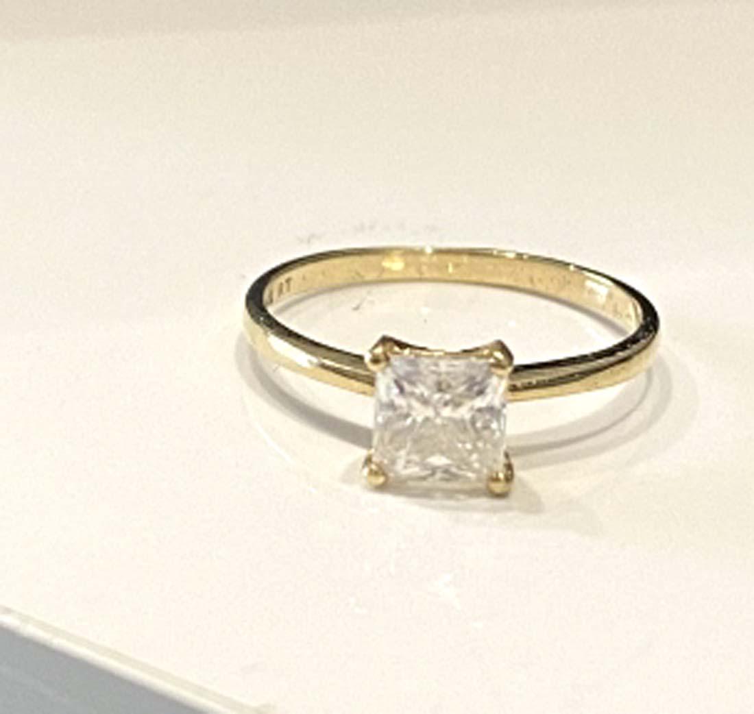 CERTIFIED 1.00 CT DIAMOND MOISSANITE 14K GOLD RING: SIZE 7/COMES WITH GRA PAPERWORK/REPORT