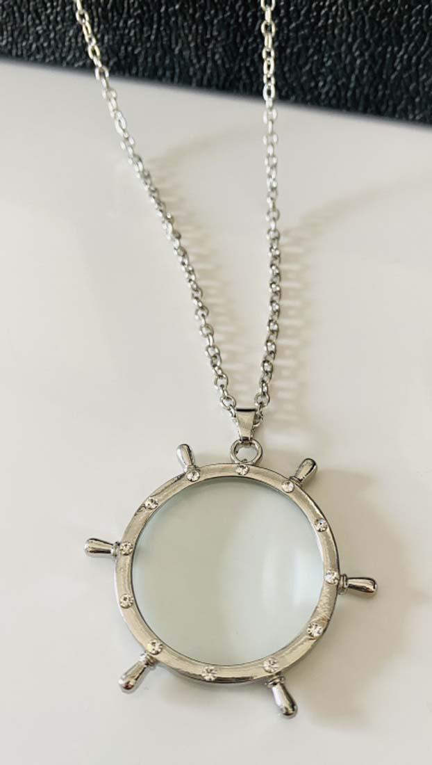 LOVELY PORTHOLE MAGNIFIER GLASS LONG NECKLACE: 20+" SILVER TONE