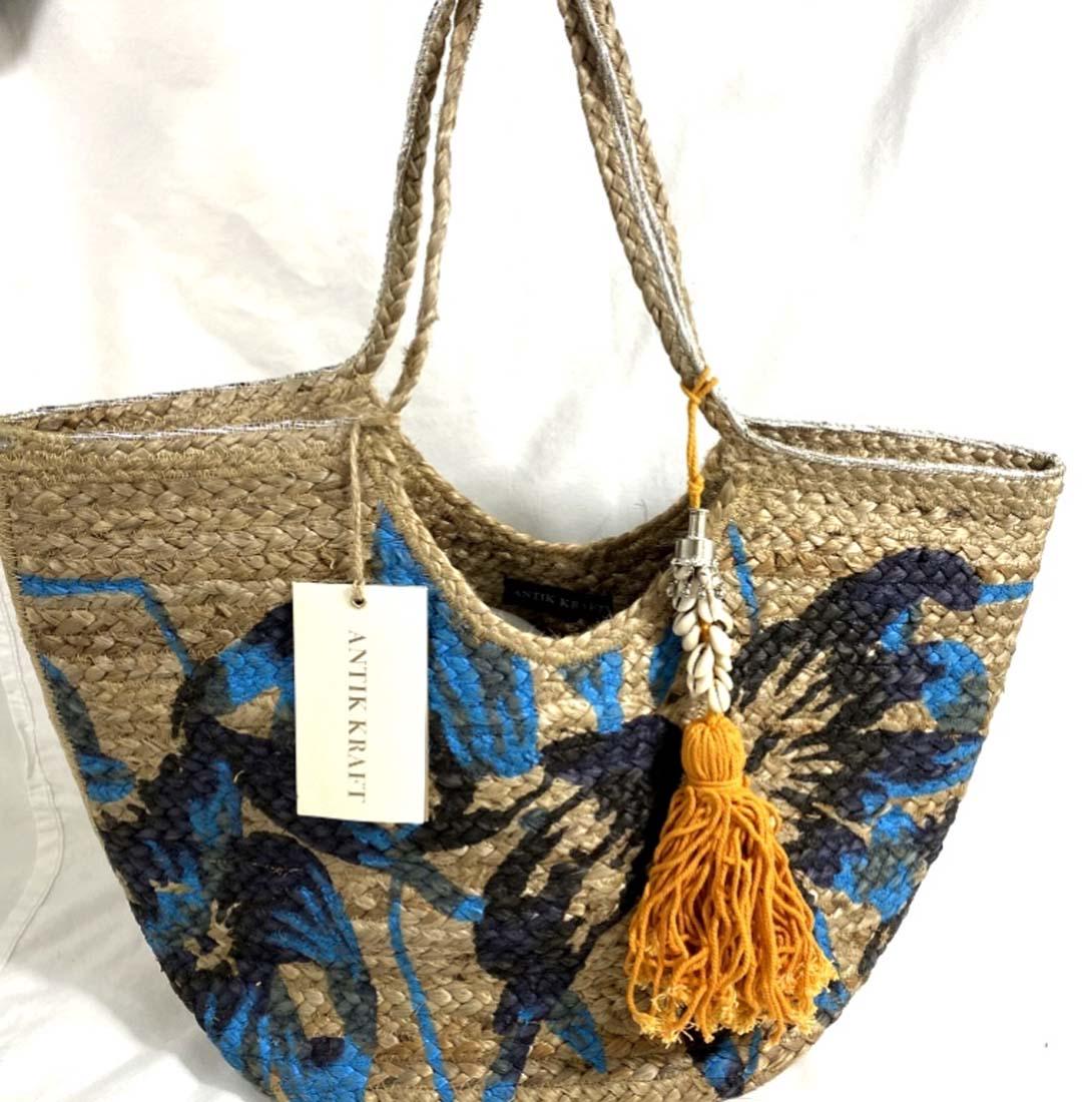 BRAND NEW JUTE CARRIBEAN BEACH TOTE: NEW WITH TAGS/12"HX19"W