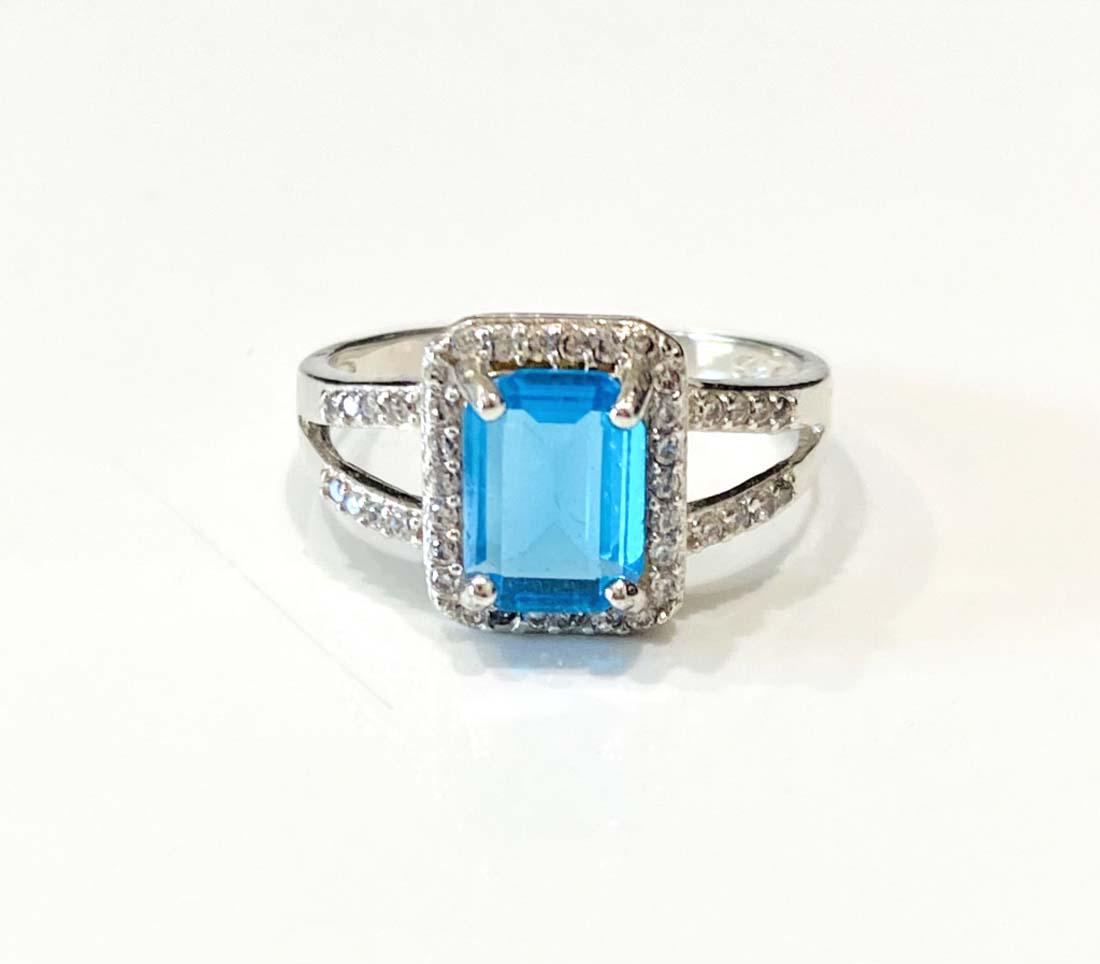 2CT PRINCESS CUT BLUE TOPAZ STERLING SILVER RING (1 of 1)