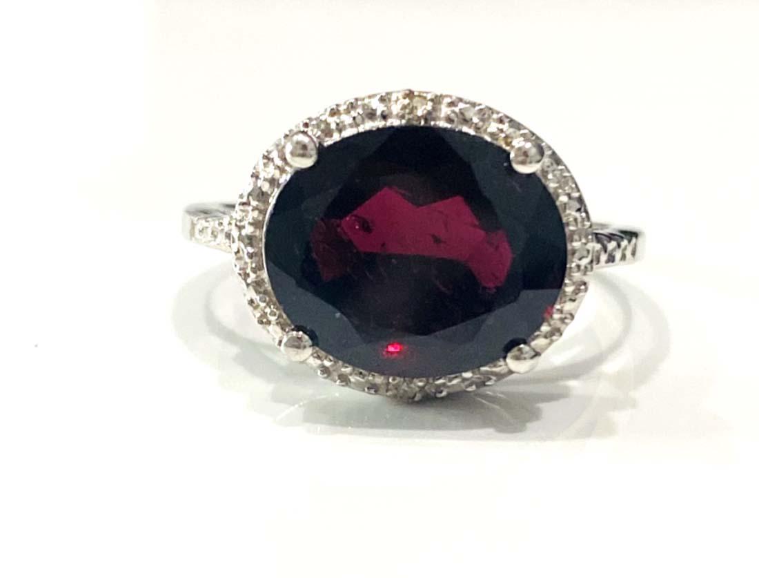 GORGEOUS GARNET GEMSTONE 5CT OVAL STERLING RING (1 of 1)