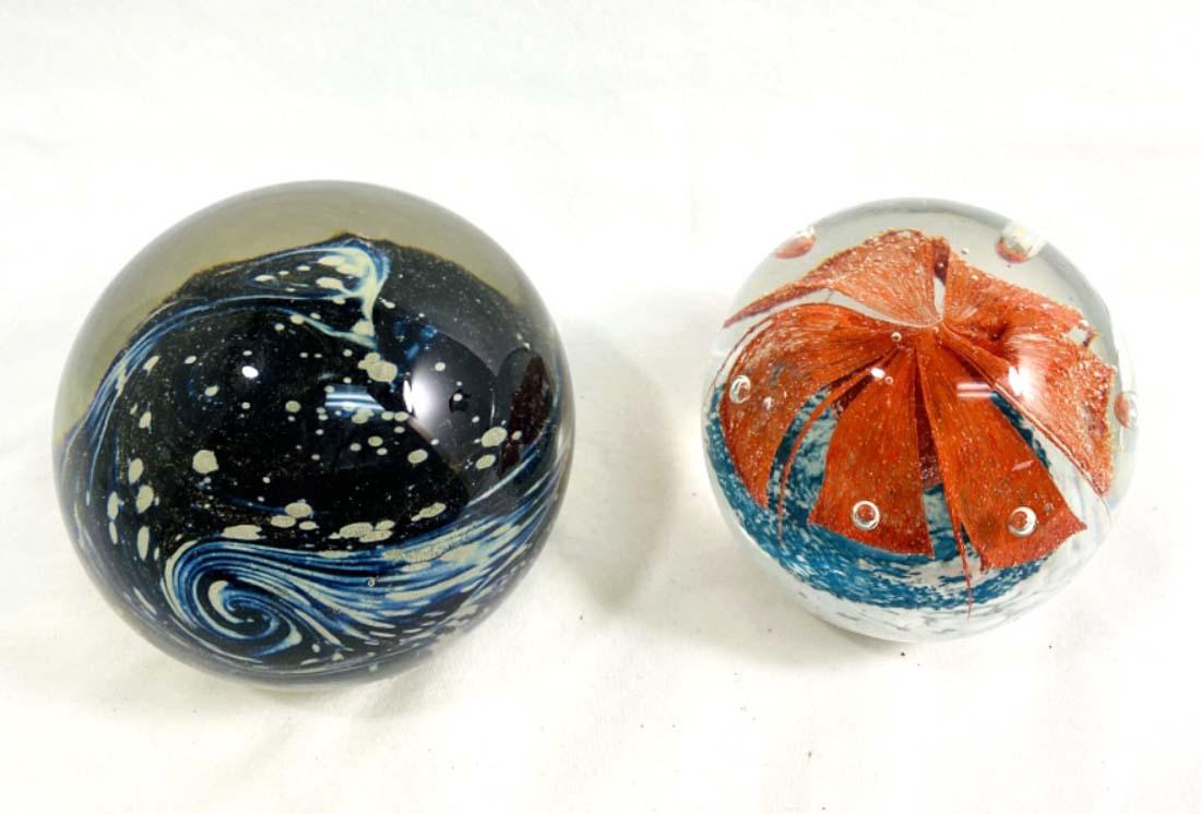 EXCELLENT LOT OF 2 MURANO GLASS 3D PAPERWEIGHTS (1 of 1)