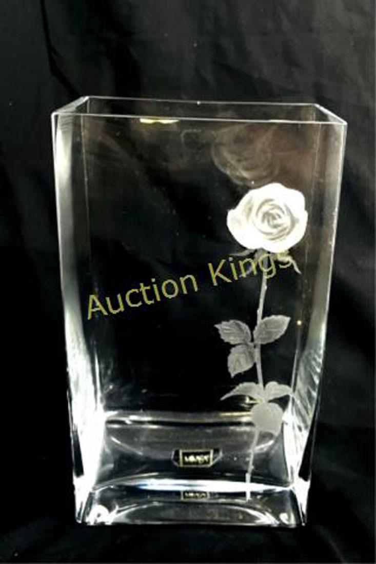 PRETTY MIKASA GLASS BOX ETCHED ROSE VASE (1 of 1)