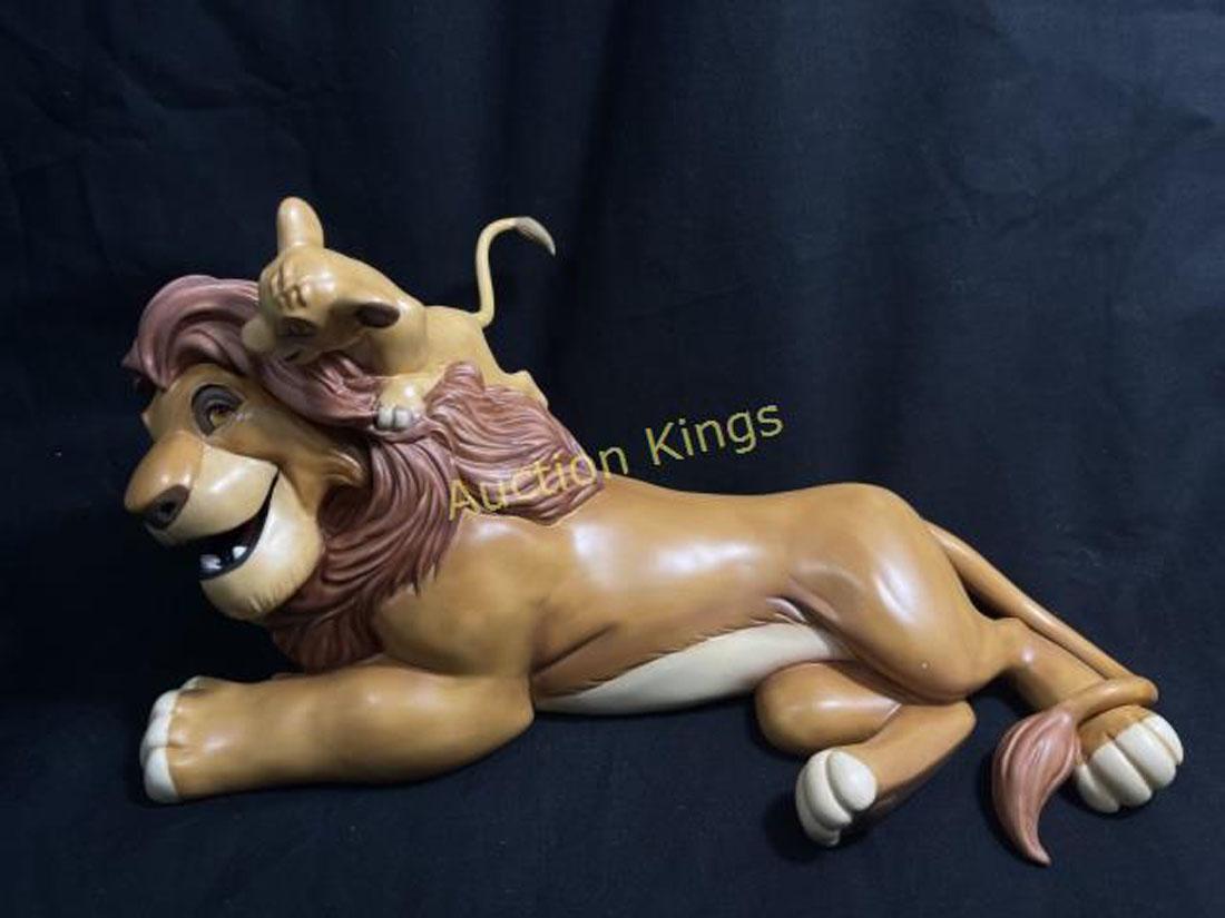 WALT DISNEY COLLECTION "PALS FOREVER" FIGURINE: LION KING COLLECTIBLE FIGURINE MINT CONDITION, WITH THE BOX