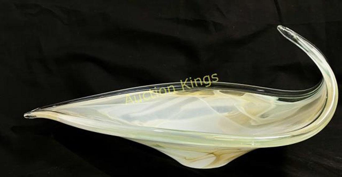 PRETTY MURANO NEUTRAL TONES FOLDOVER GLASS BOWL (1 of 1)