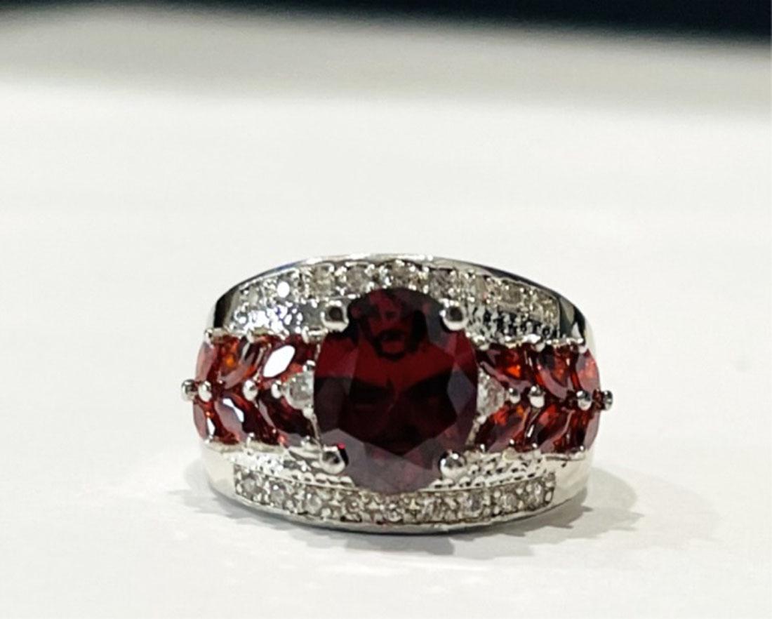 BEAUTIFUL ART DECO STERLING GARNET STERLING RING (1 of 1)