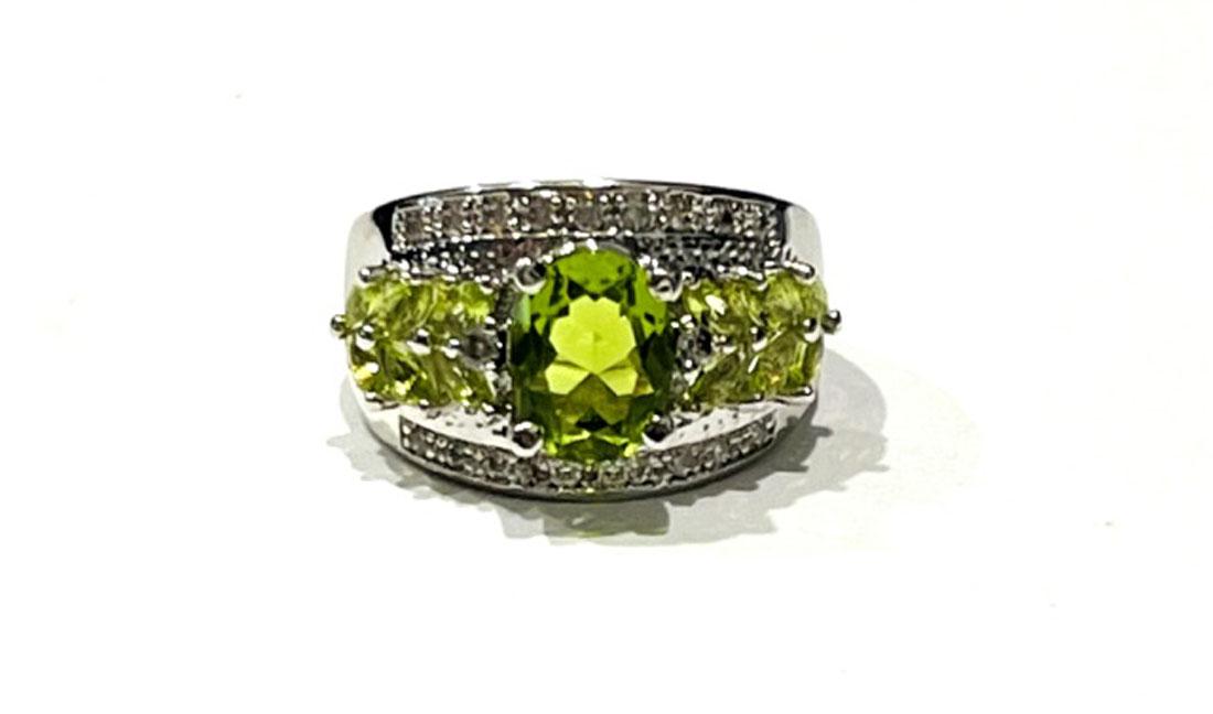 ART DECO PERIDOT STERLING SILVER ESTATE RING (1 of 1)
