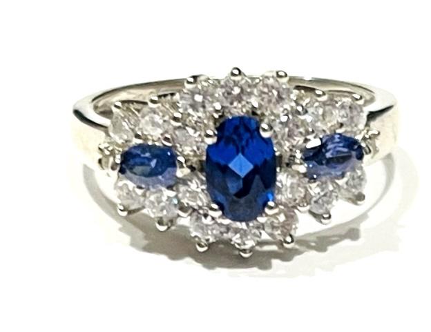 GLAM 8CT BLUE AND WHITE QUARTZ COCKTAIL RING (1 of 1)