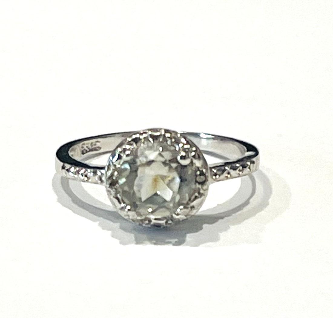 DELICATE 1CT ROUND GREEN AMETHYST SOLITAIRE RING (1 of 1)