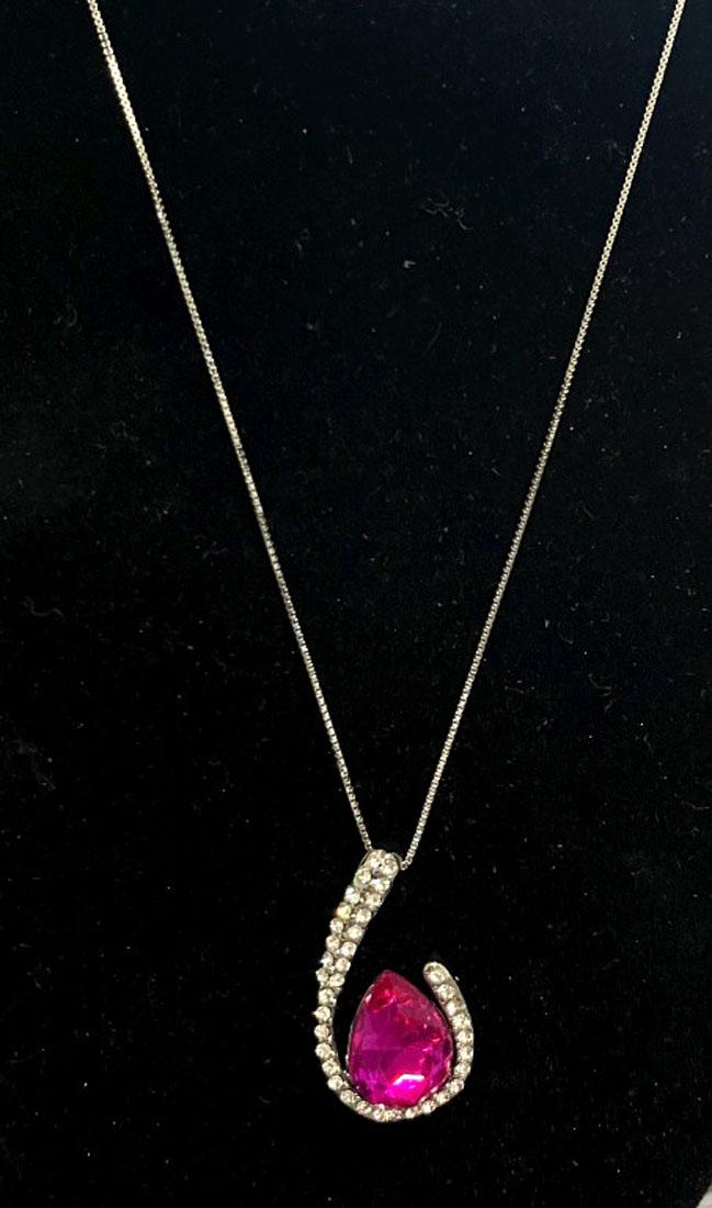SPARKLING PINK QUARTZ/CRYSTAL PENDANT NECKLACE (1 of 1)