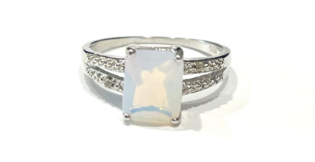 PRECIOUS PRINCESS CUT 3CT FIRE OPAL STERLING RING (1 of 1)