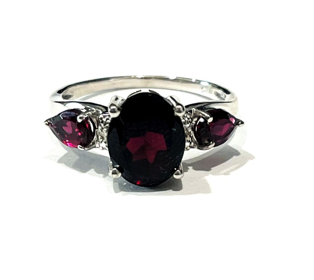 BRILLIANT GARNET GEMSTONE 3CT STERLING SILVER RING (1 of 1)