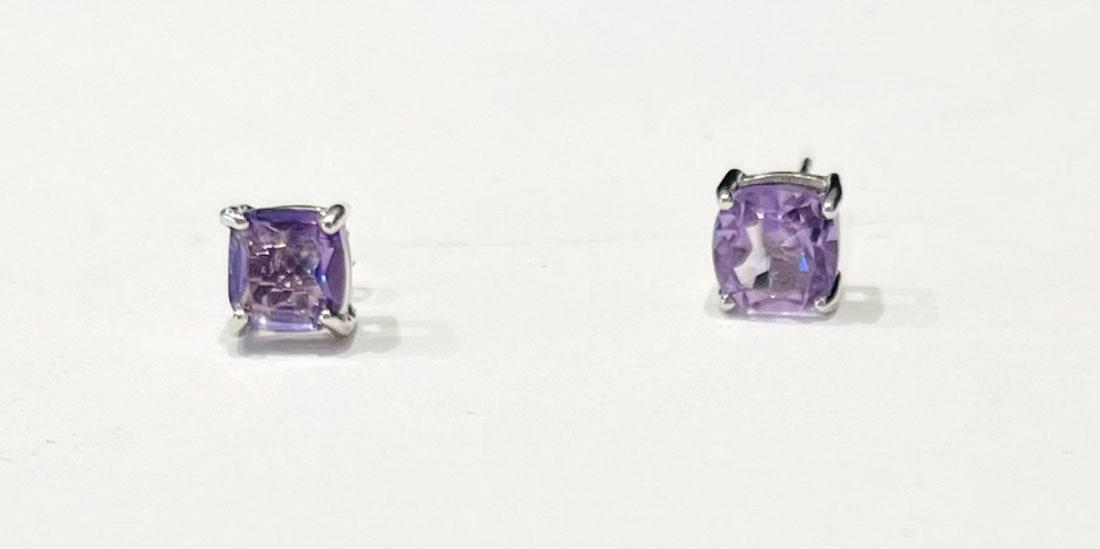 DAINTY 1CT LAVENDER AMETHYST STERLING EARRINGS (1 of 1)