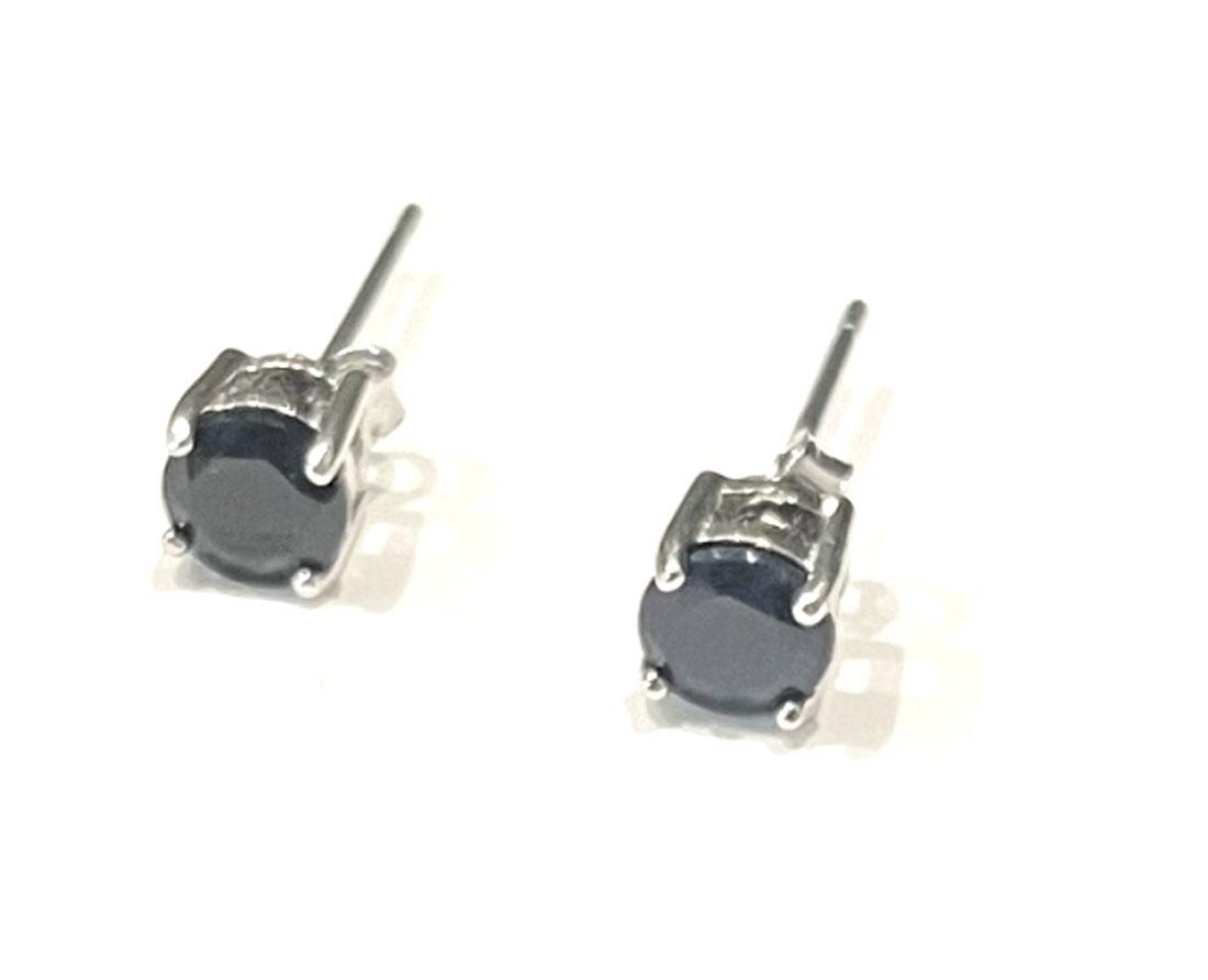 CLASSIC ROUND 1CT BLACK SAPPHIRE EARRINGS (1 of 1)