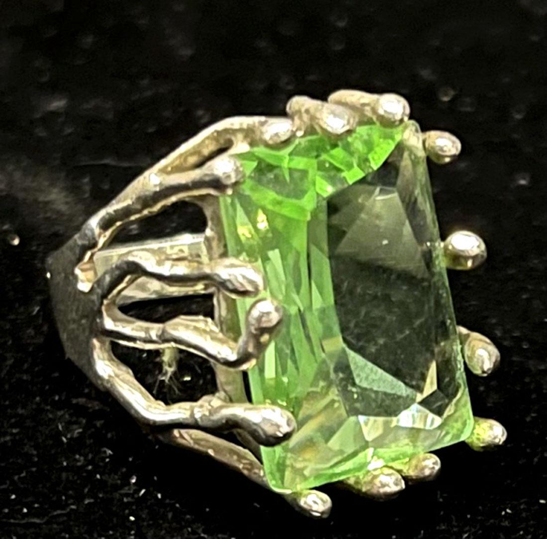 GORGEOUS 10CT GREEN QUARTZ MEXICAN 950 STERLING RING (1 of 1)