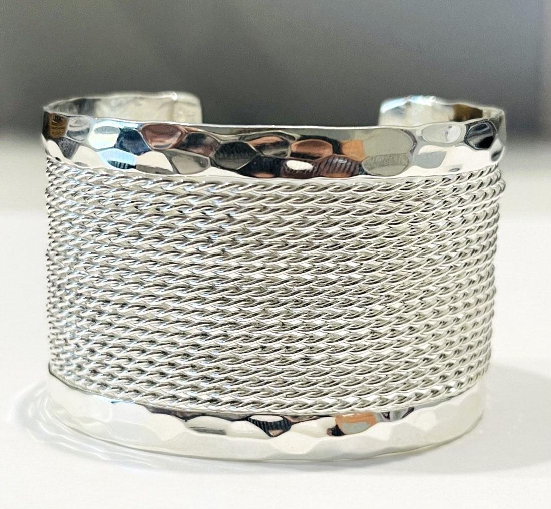 OUTSTANDING MEXICAN STERLING SILVER CUFF BRACELET (1 of 1)