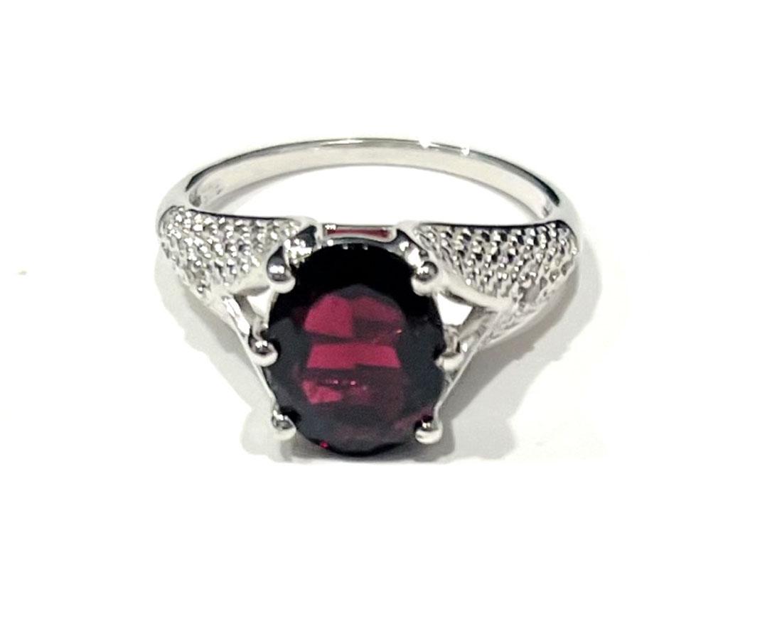 SUPERB 3CT GARNET OVAL SET GEMSTONE SOLITAIRE (1 of 1)