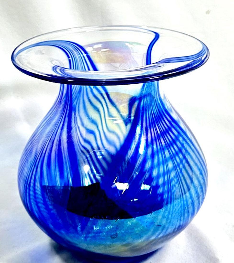SIGNED LARSON HAND MADE CRYSTAL IRIDISCENT VASE: 6"H MINT CONDITION