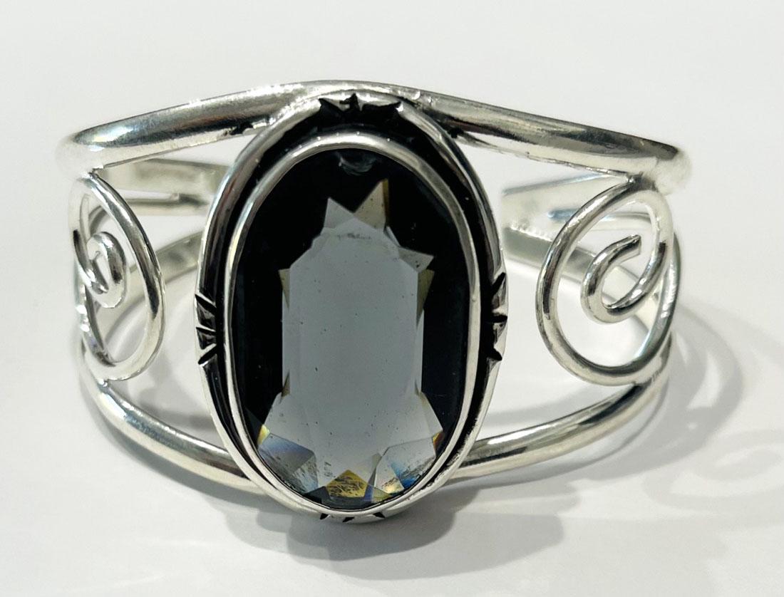 BEAUTIFUL GREY QUARTZ FILIGREE BRACELET (1 of 1)