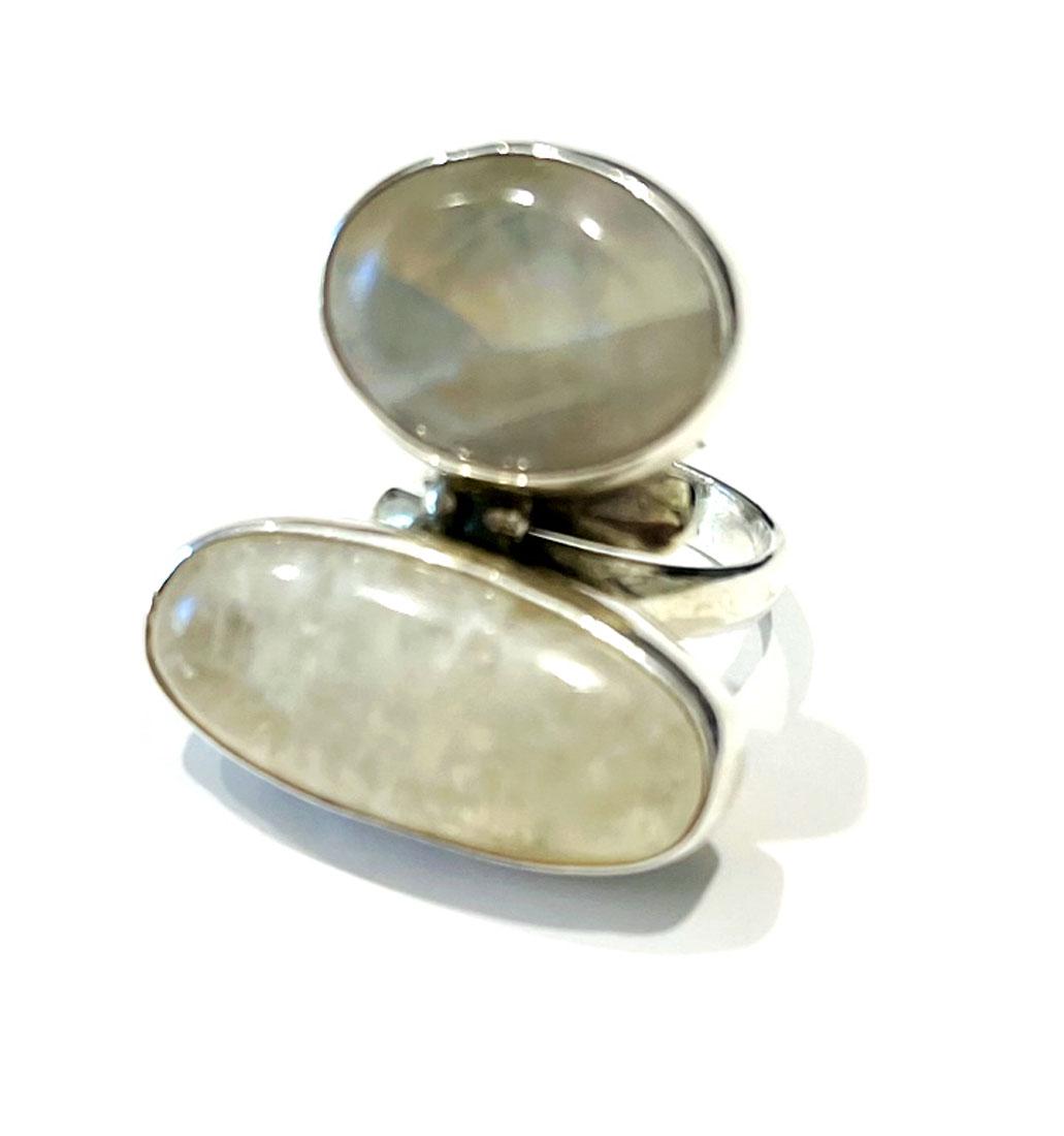 DAZZLING CLOUDY MOONSTONE GEM STERLING RING: SIZE 6