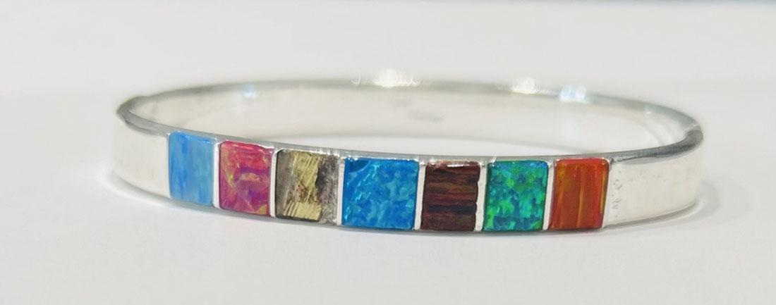 EXCELLENT MULTI FIRE OPAL STERLING BRACELET (1 of 1)