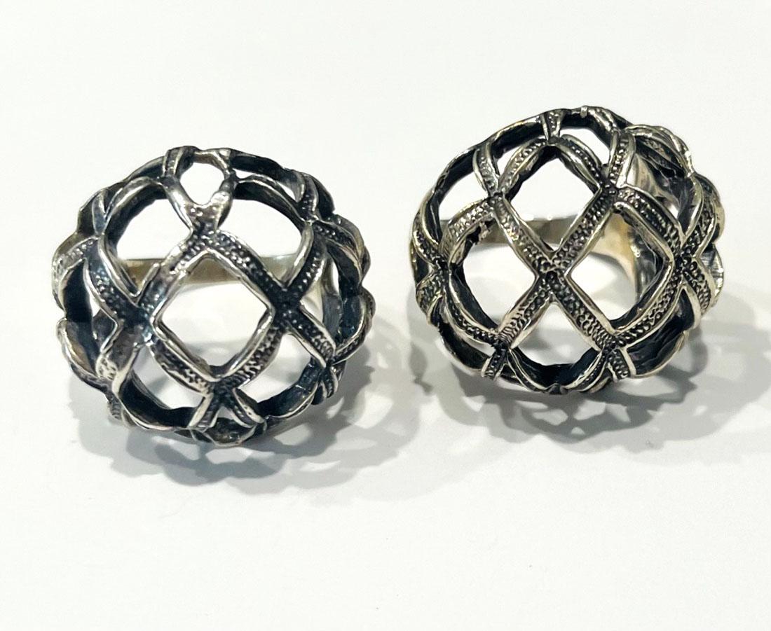 SET OF 2 CRISS CROSS STERLING ESTATE RINGS (1 of 1)