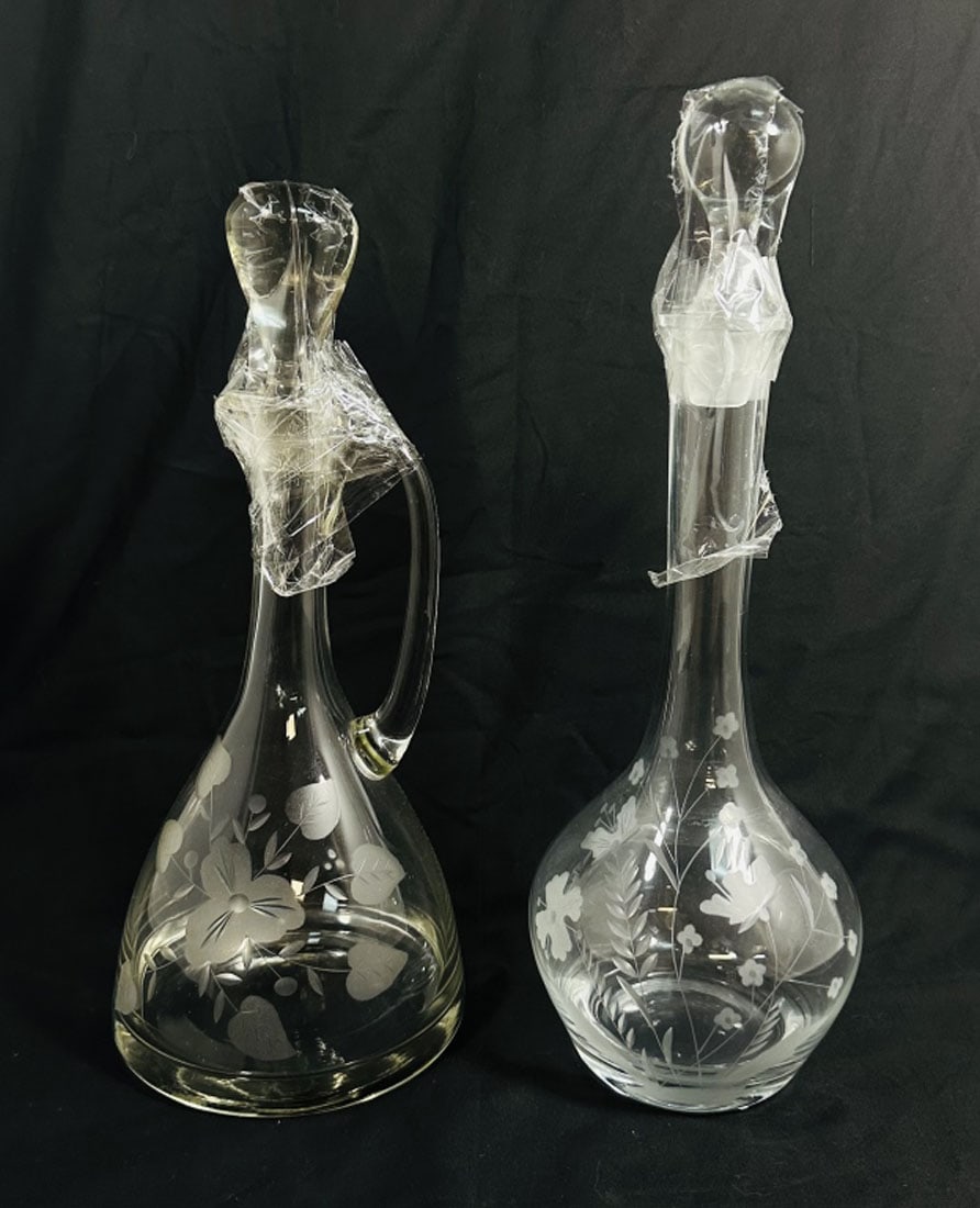 VINTAGE LOT OF 2 ETCHED GLASS DECANTERS: 14,16" EACH MINT CONDITION