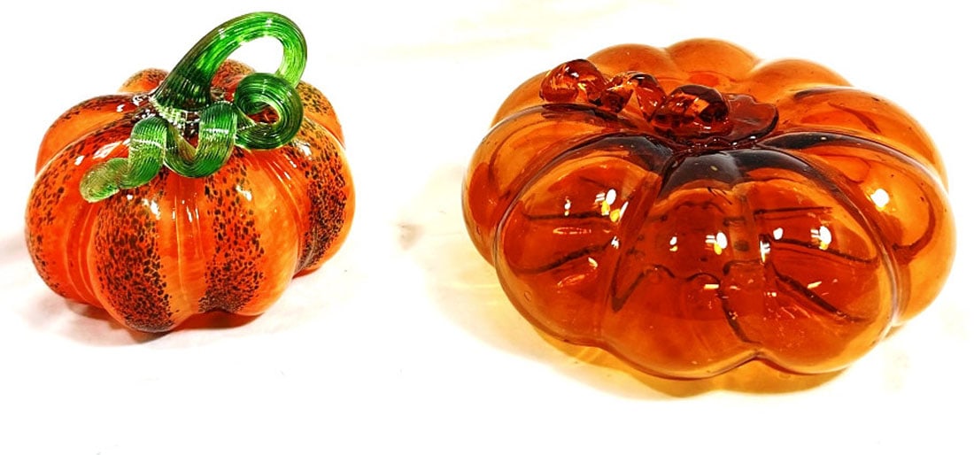 LOT OF 2 ART GLASS ORANGE PUMPKIN DECOR (1 of 1)
