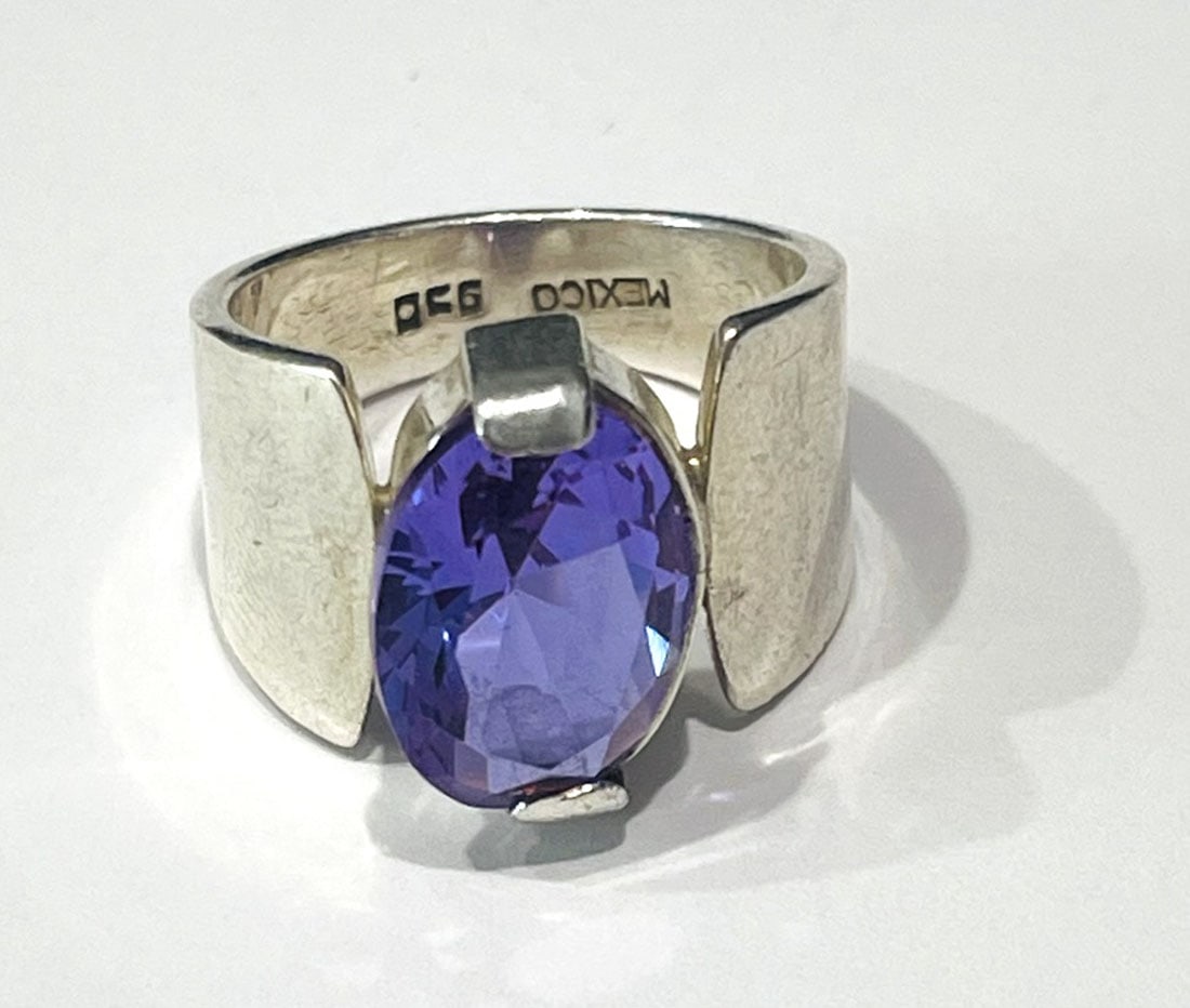 BEAUTIFUL LAVENDER QUARTZ STERLING COCKTAIL RING (1 of 1)