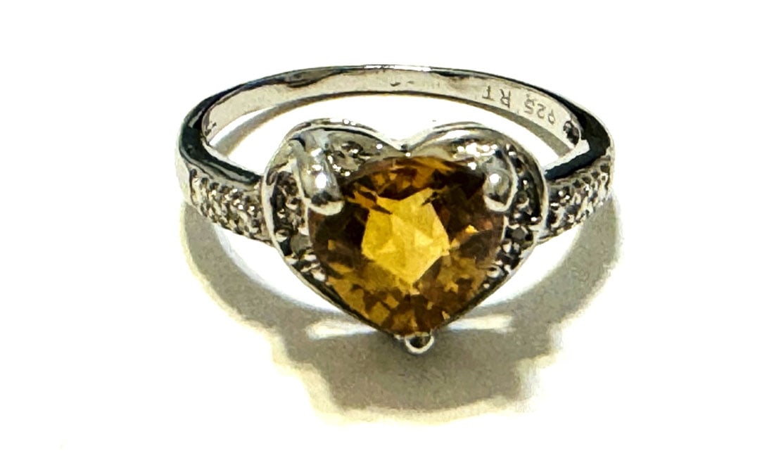 SPLENDID HEART CUT 1CT CITRINE STERLING RING (1 of 1)