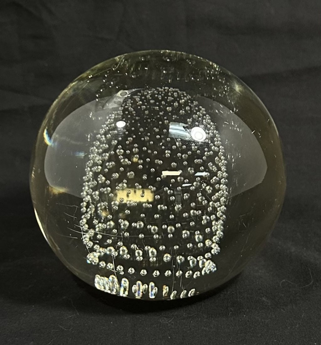 FABULOUS 3D LARGE BUBBLE ART GLASS PAPERWEIGHT (1 of 1)