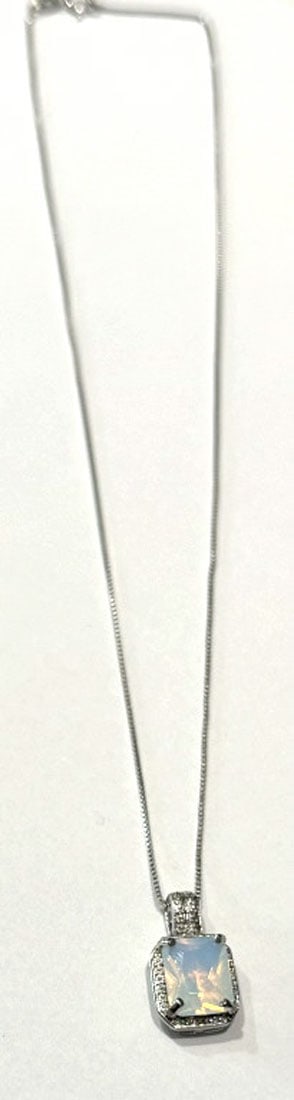 BEAUTIFUL 3CT FIRE OPAL PENDANT STERLING NECKLACE (1 of 1)