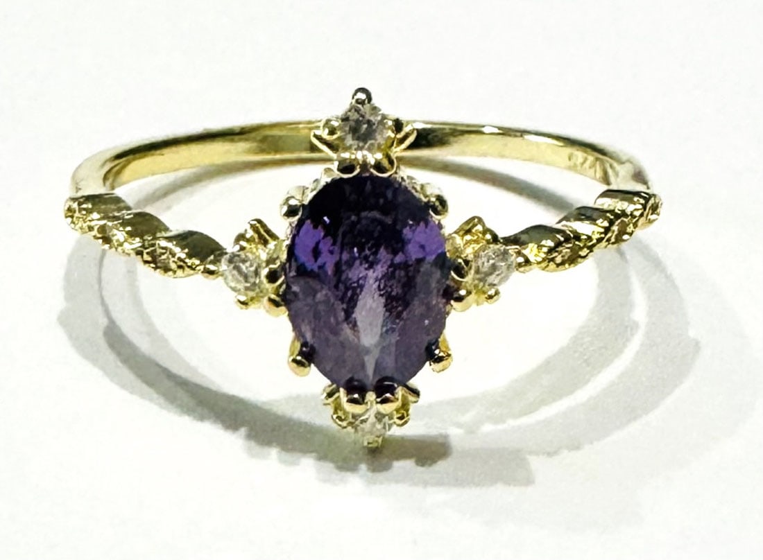 DAINTY LAVENDER AMETHYST OVAL DECO RING (1 of 1)