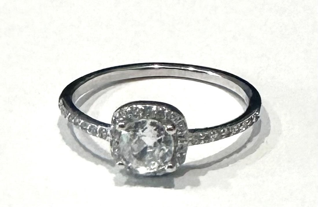 STELLAR DECO CZ SOLITAIRE STERLING RING (1 of 1)