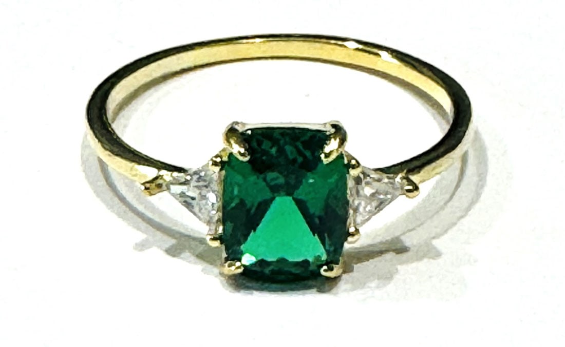 DAZZLING EMERALD GREEN/WHITE CZ STERLING RING (1 of 2)