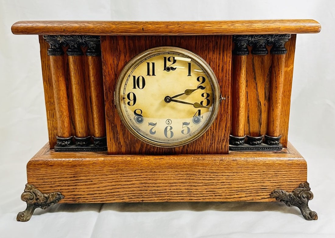 ANTIQUE VICTORIAN STYLE WOOD MANTLE CLOCK (1 of 5)