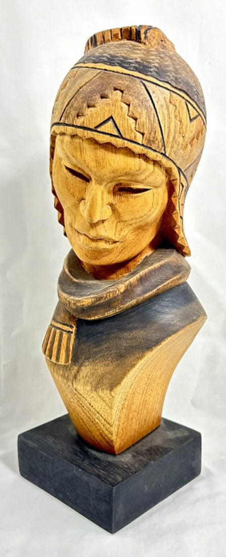 VINTAGE PERUVIAN INCA MAN WOOD BUST SCULPTURE: 11.5"H GOOD CONDITION